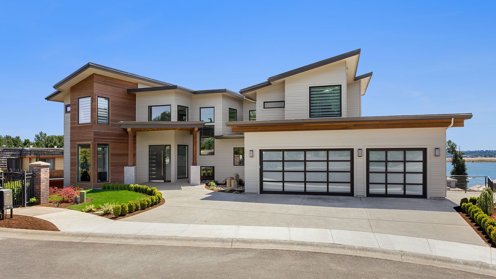 Custom Garage Doors Kingsland, Texas