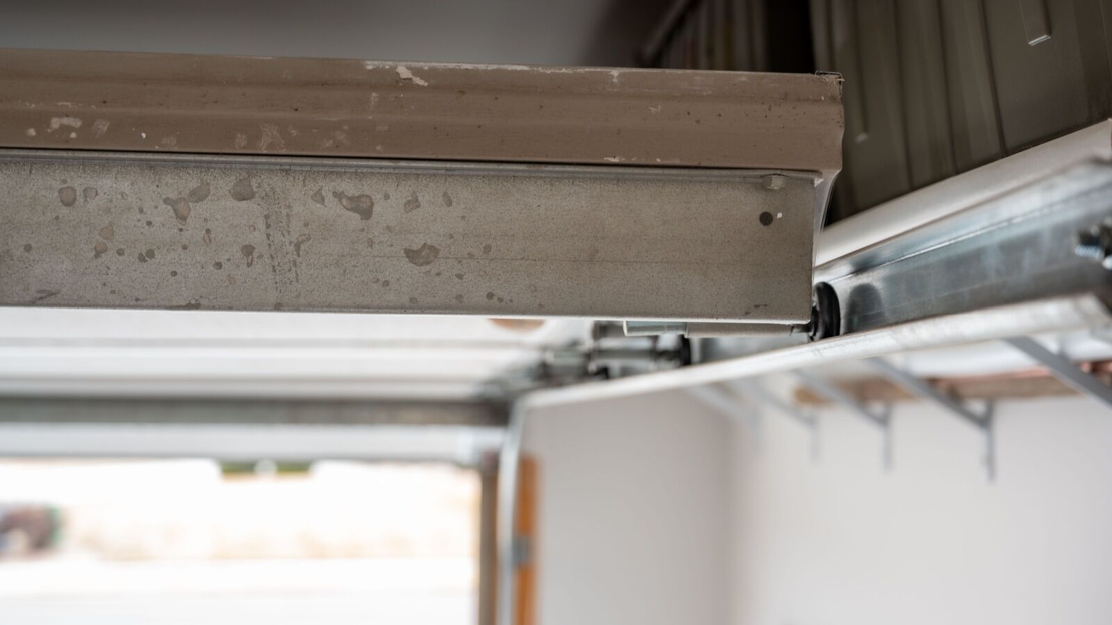 garage_door_roller_track Repairing garage door opener | FixDoor