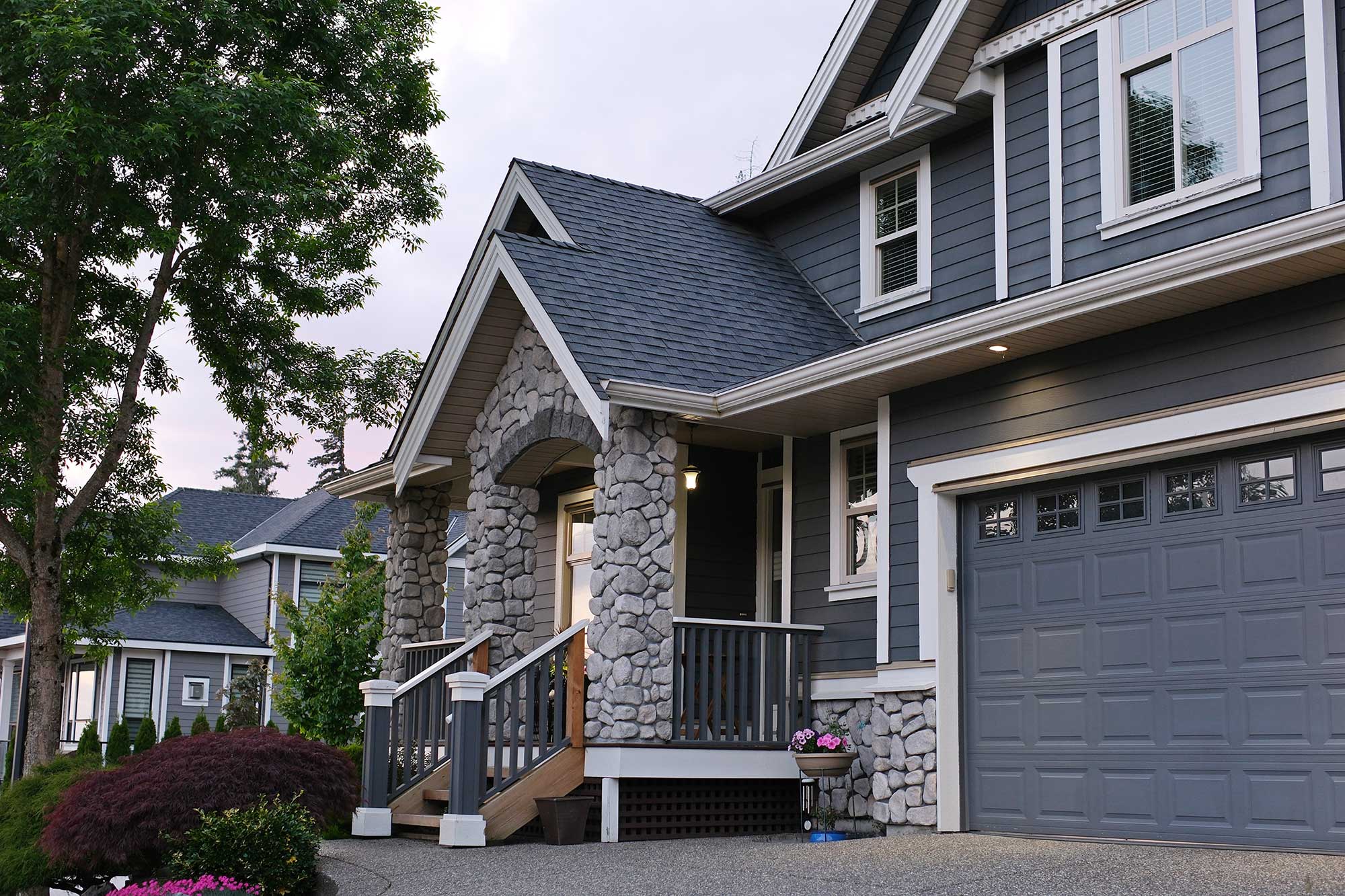 Blue-Gray-Garage-Doors-to-Match-the-Home-Color